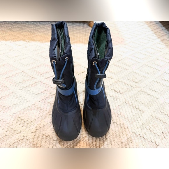 NWOT YOUTH SOREL FLURRY WINTER WATERPROOF SNOW BOOTS, SIZE 6 (W 7.5) - Picture 6 of 7